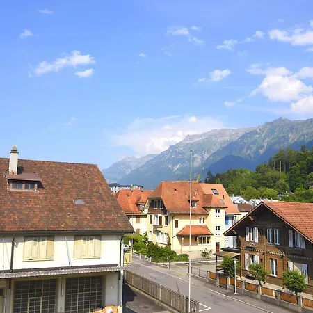 New West Station Daire Interlaken