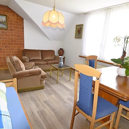 New West Station Apartman