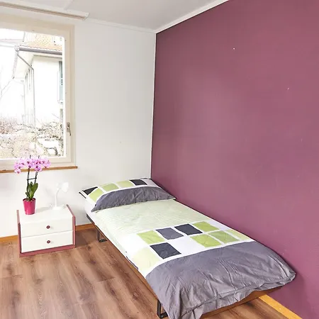 New West Station Apartman