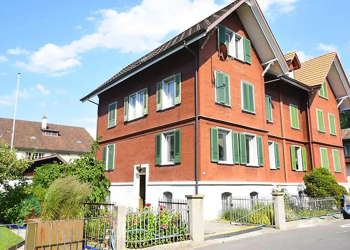 New West Station * Інтерлакен