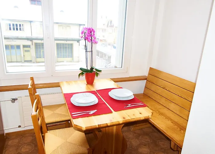 New West Station Apartamento Entrelagos