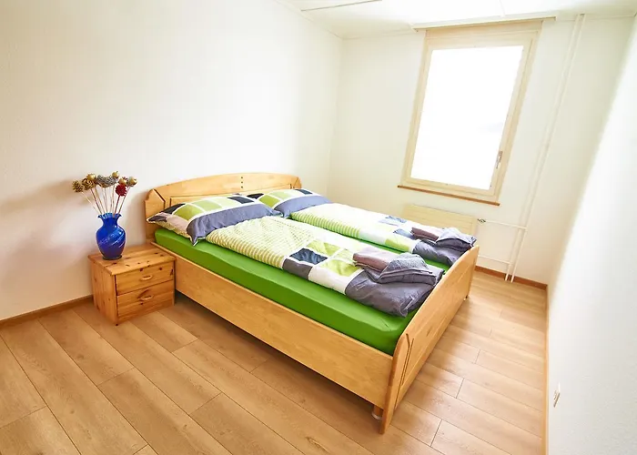 New West Station * إنترلاكن